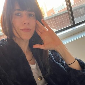 Meet your Posher, Ana maria